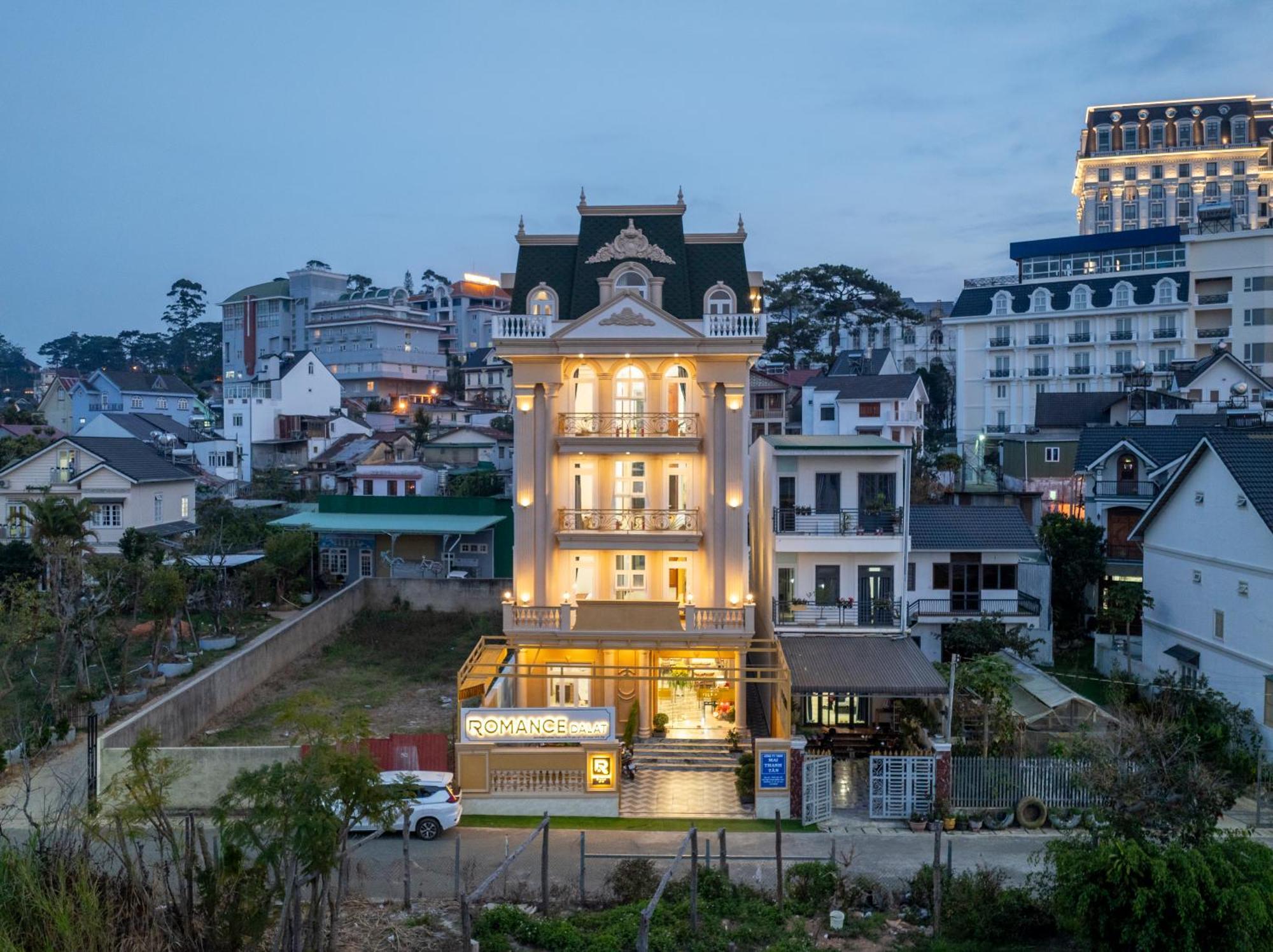 Romance Hotel Dalat Екстер'єр фото