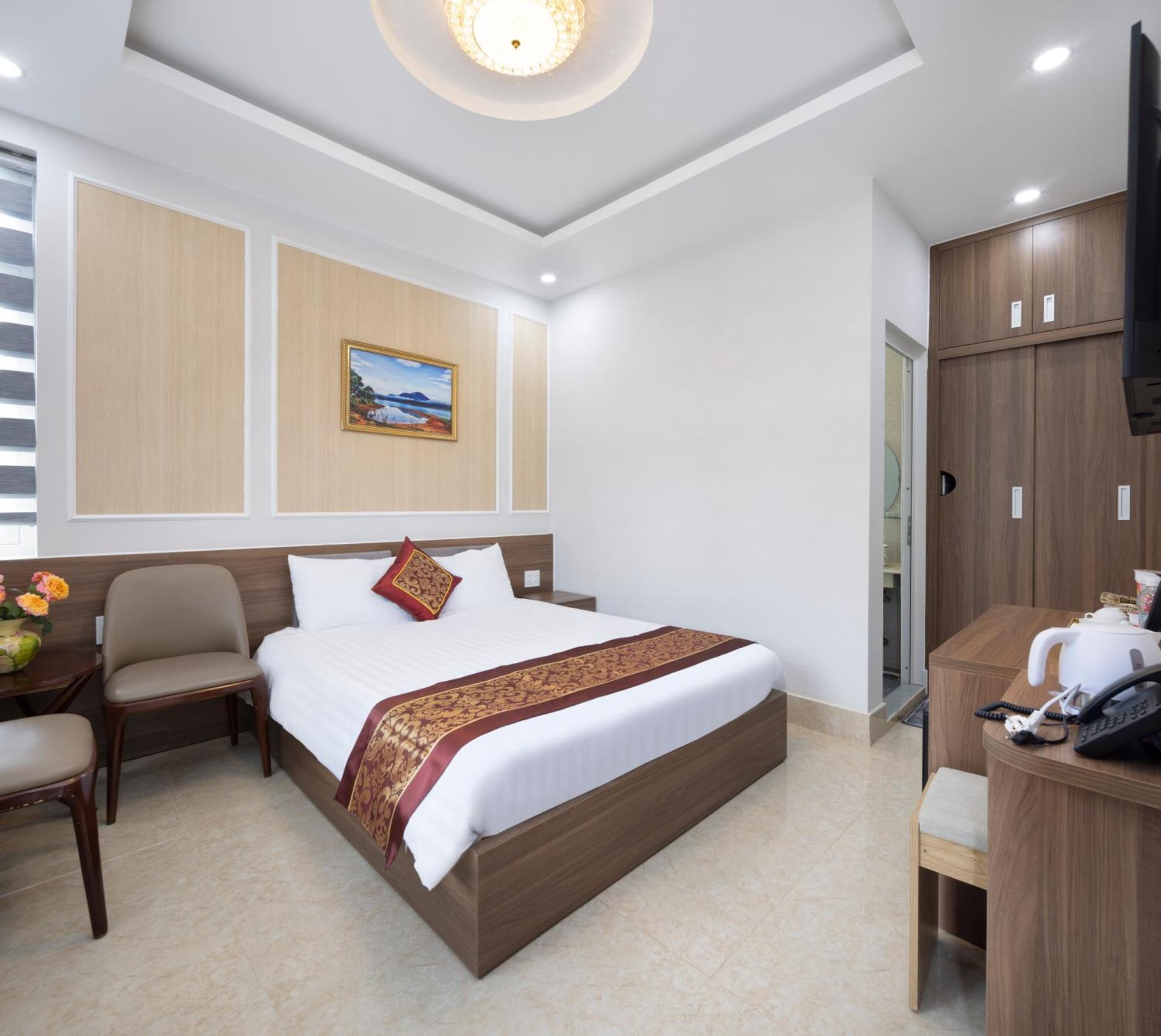Romance Hotel Dalat Екстер'єр фото