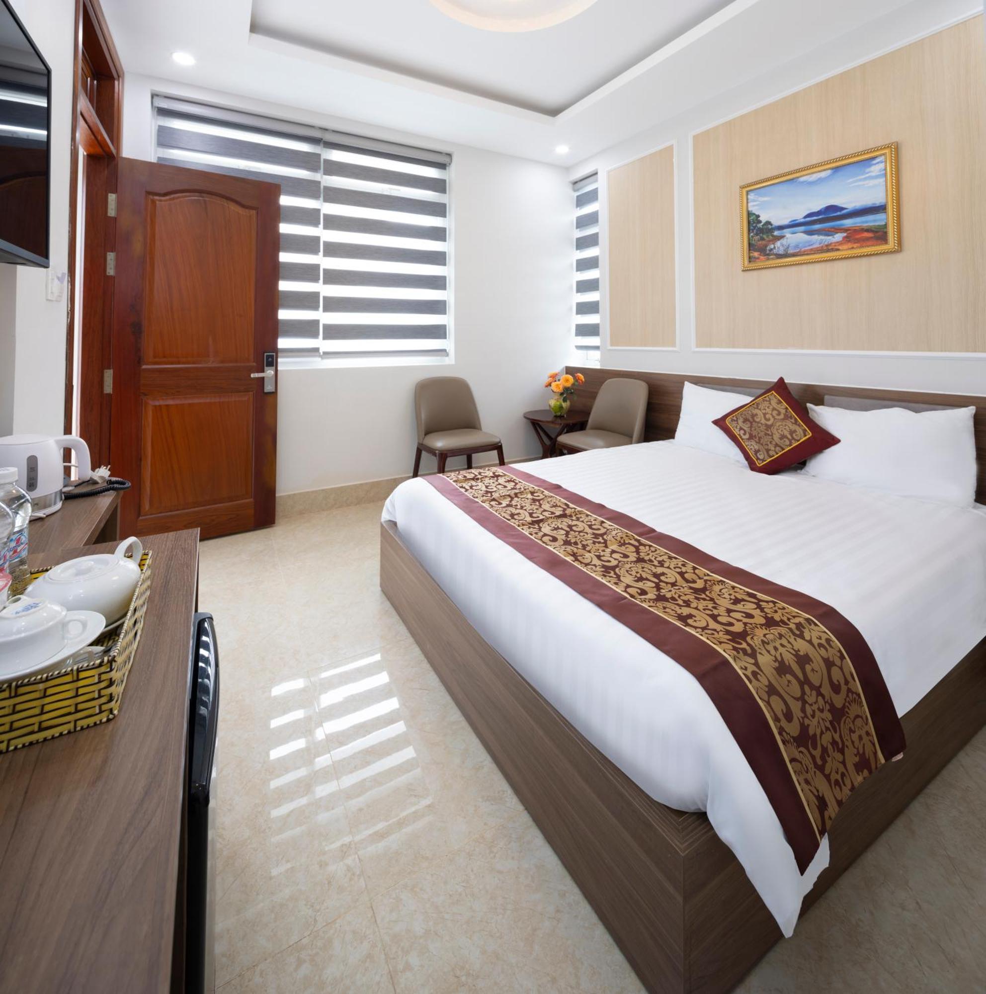 Romance Hotel Dalat Екстер'єр фото