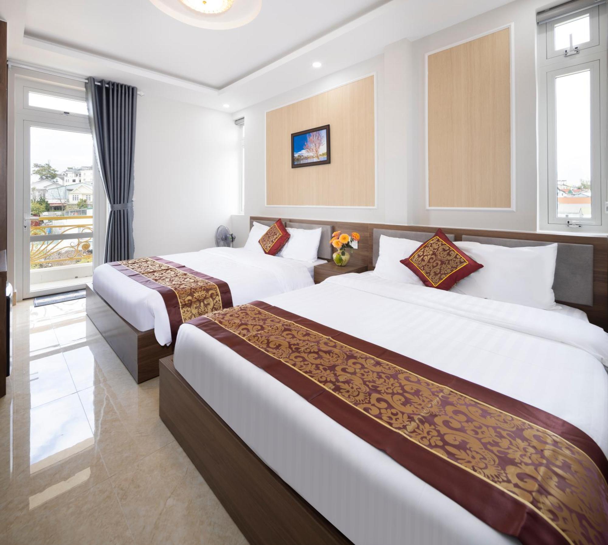 Romance Hotel Dalat Екстер'єр фото